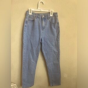 Straight leg no ripped John Galt ( Brandy Melville ) Blue jeans!